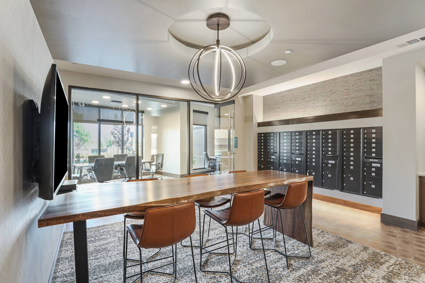 Airie - Business Center & Mailroom | Denver, CO