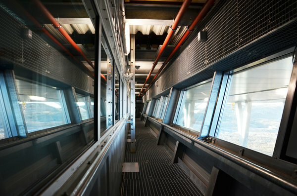 The designers of the Bharati station sped up construction time by employing shipping containers as building materials.