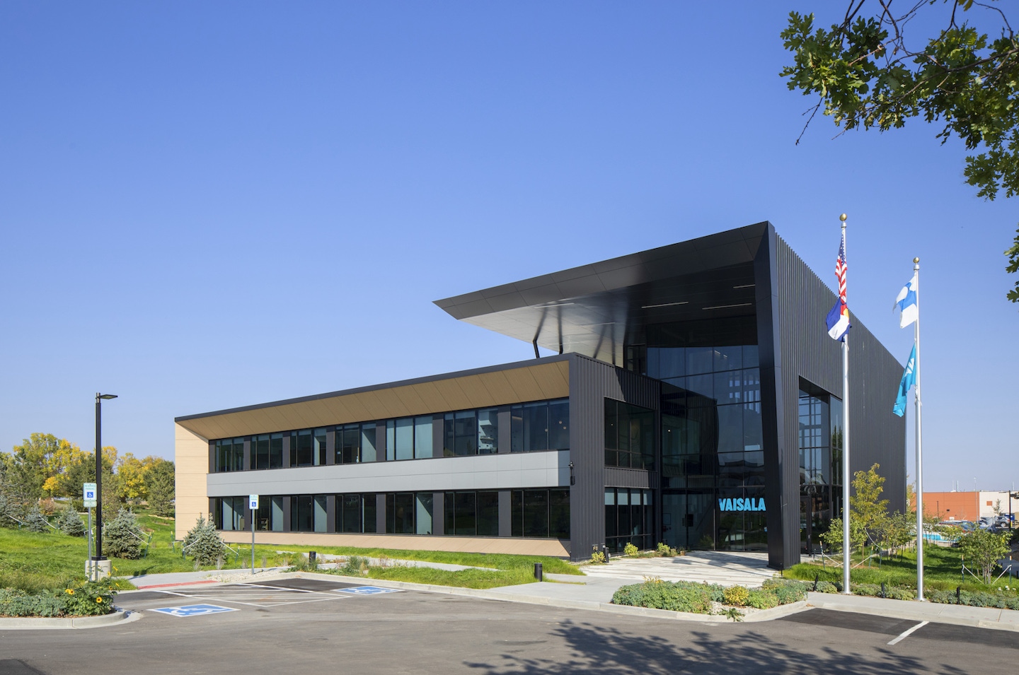 Entrance to Vaisala’s new headquarters | OZ Architecture